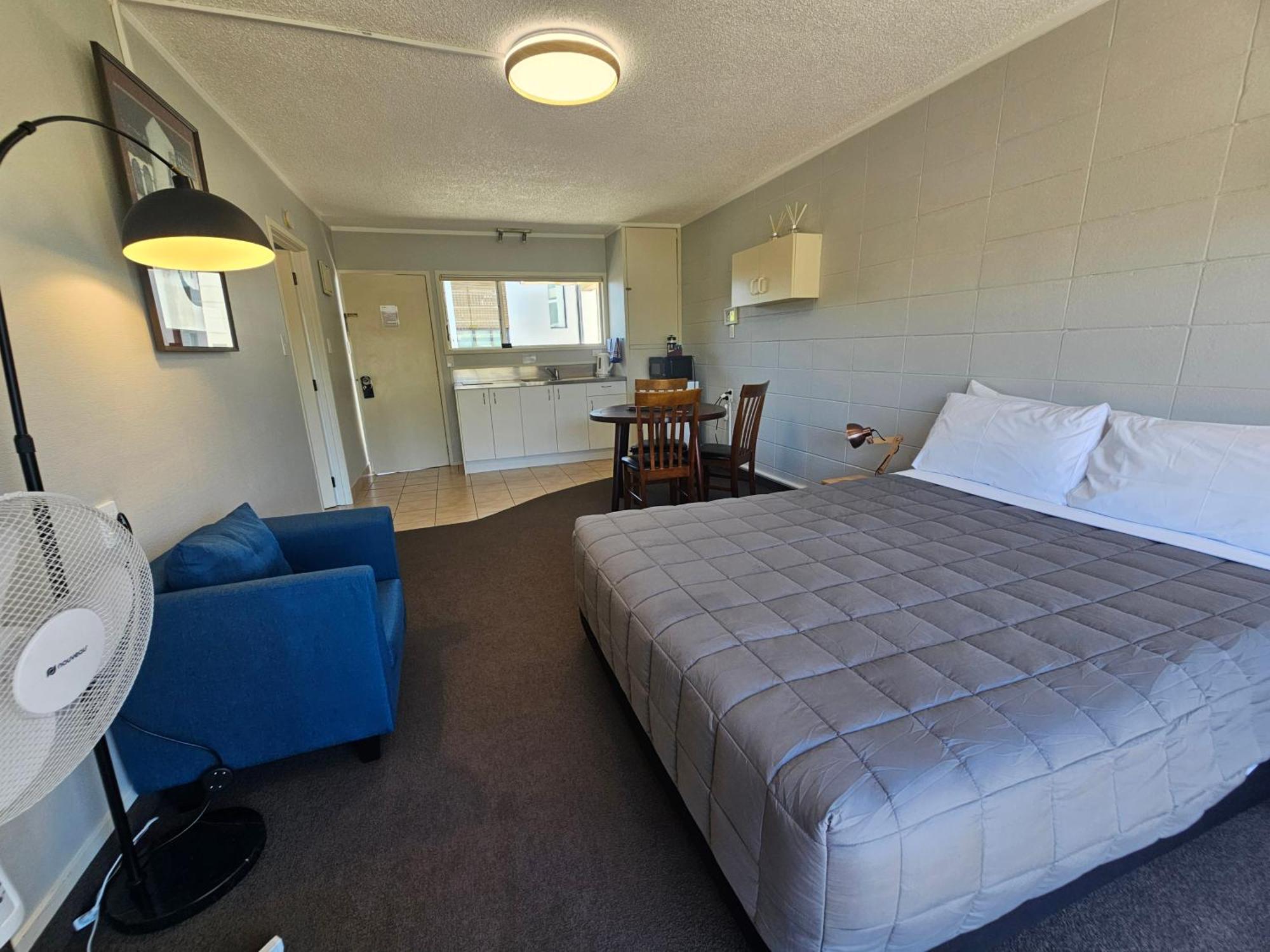 Tui Oaks Motel Lago Lago Taupo Exterior foto