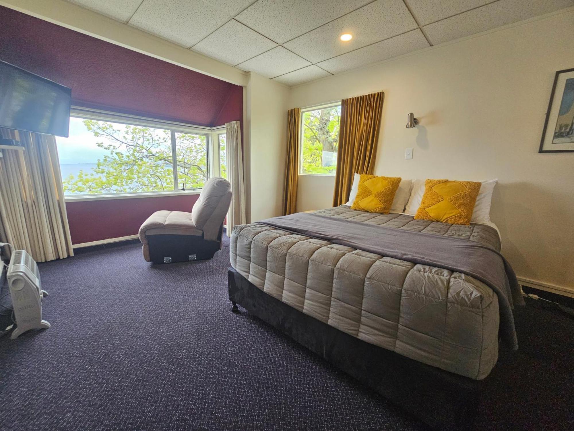 Tui Oaks Motel Lago Lago Taupo Exterior foto