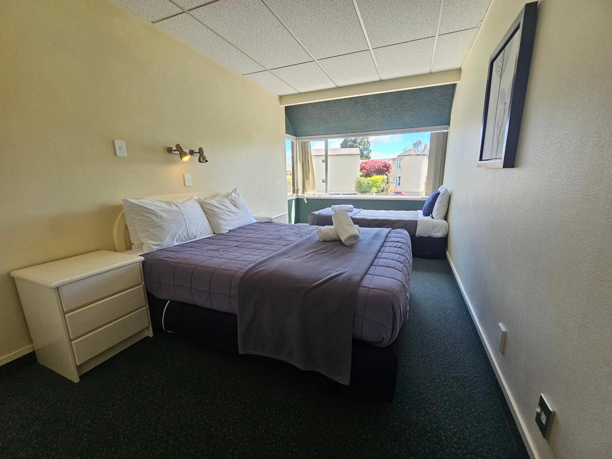 Tui Oaks Motel Lago Lago Taupo Exterior foto