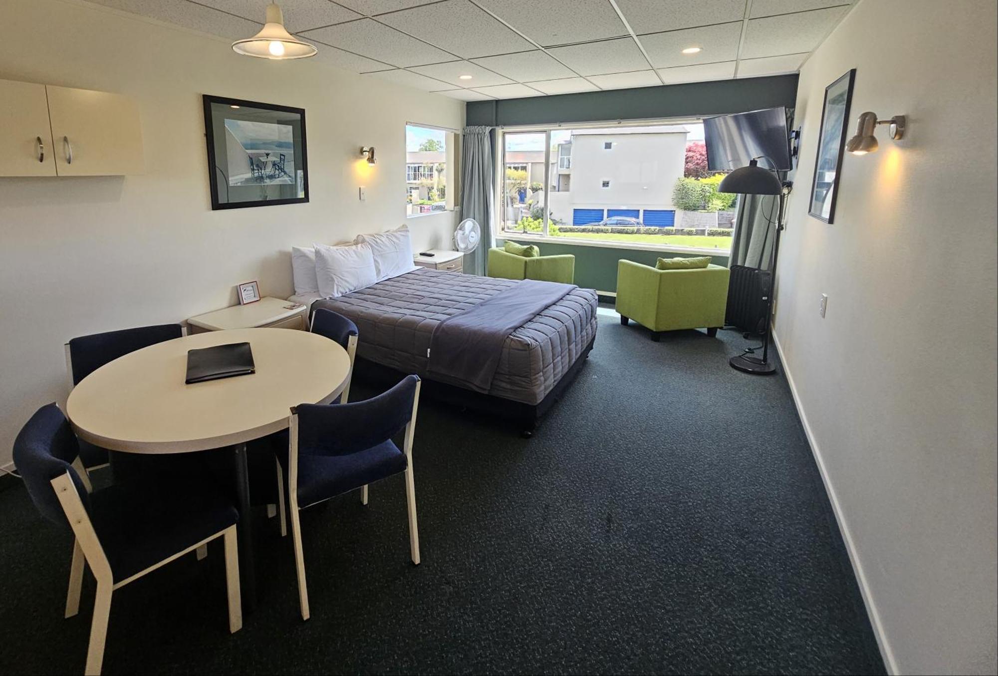 Tui Oaks Motel Lago Lago Taupo Exterior foto